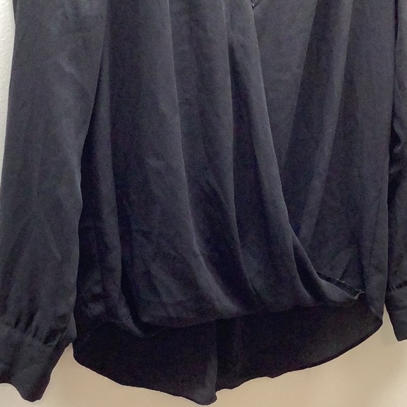 INC International Concepts Size 6 Black Blouse. Preloved - Picture 2 of 5